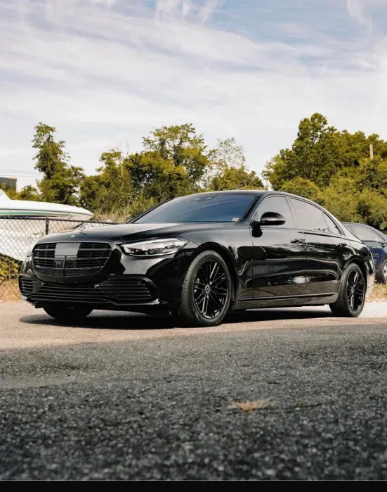 Escalade premium amenities - comfortable LaGuardia travel