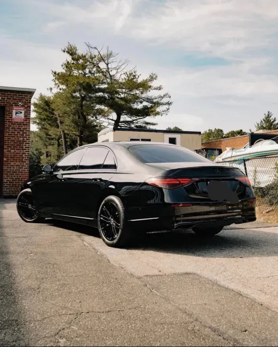 Premium Escalade features - VIP LaGuardia car service